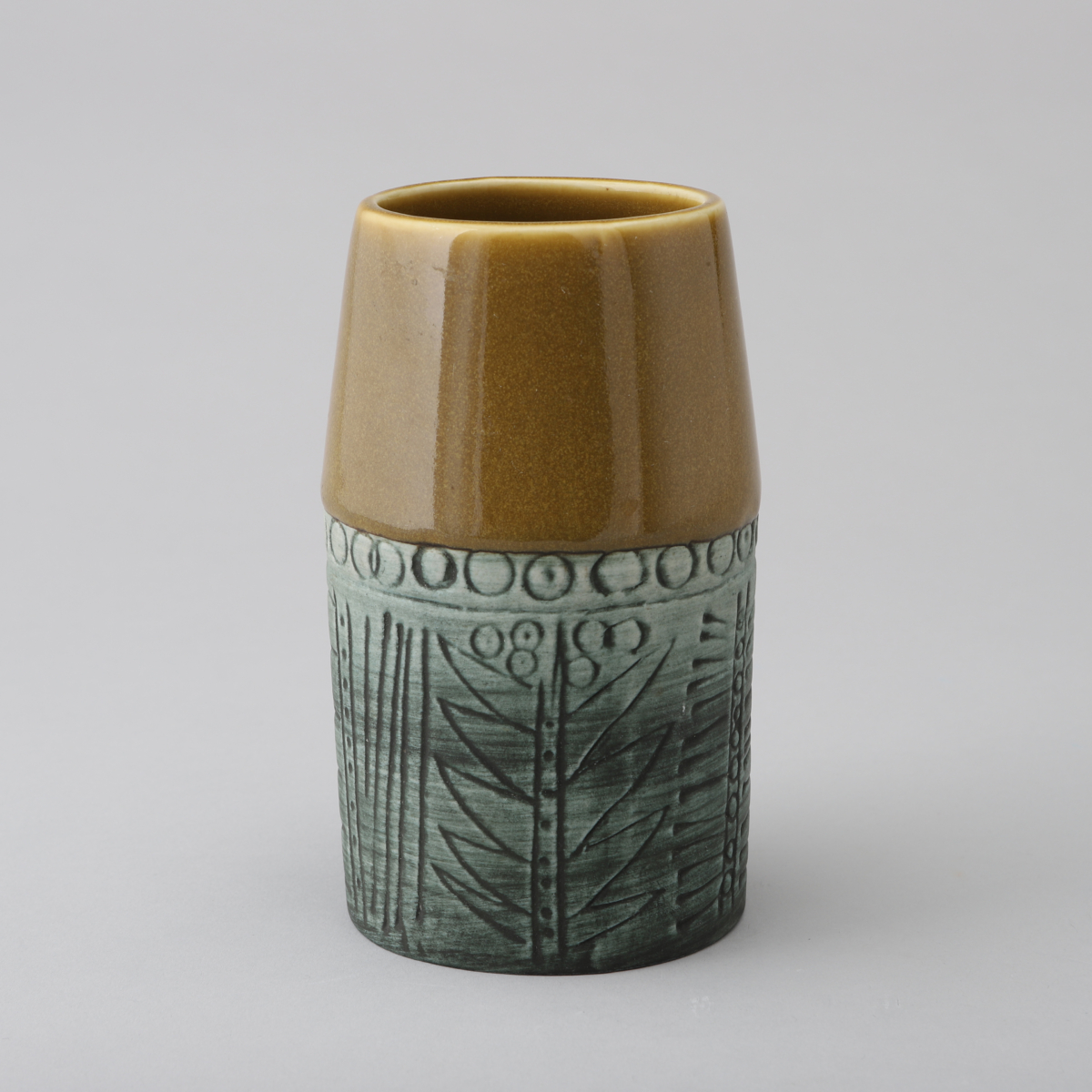 "Tarragona" Series Vase