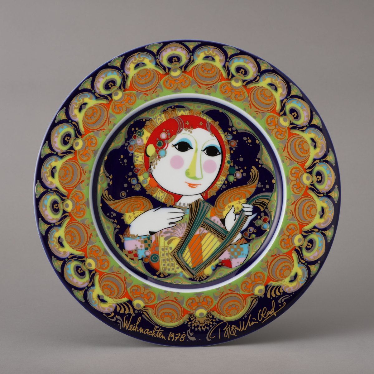 Weihnachtsteller (Christmas Plate) 1978 "Engel Mit Harfe (Angel with Harp)"