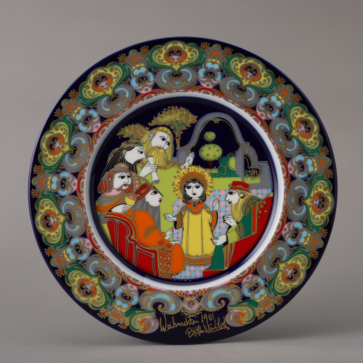 Weihnachtsteller (Christmas Plate) 1981  “Das Kind bei den Gelehrten im Tempel (The Child with the Scholars in the Temple)"
