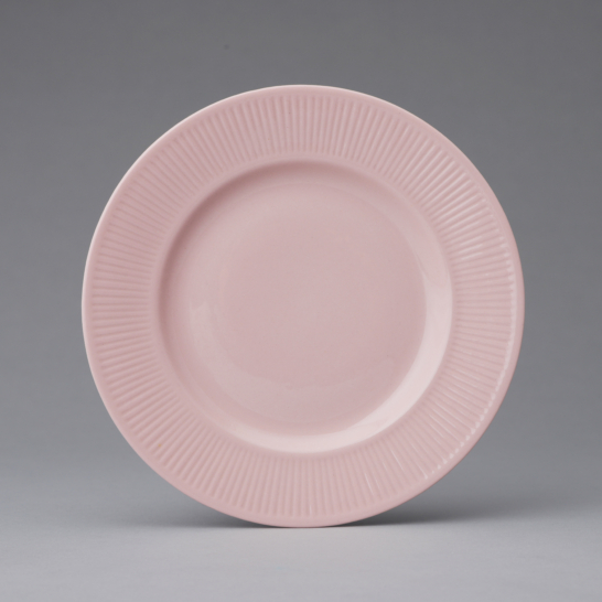 Sointu Pink Cake Plate