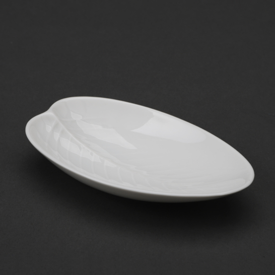 ‘Karelia’ Leaf-Pattern Dish