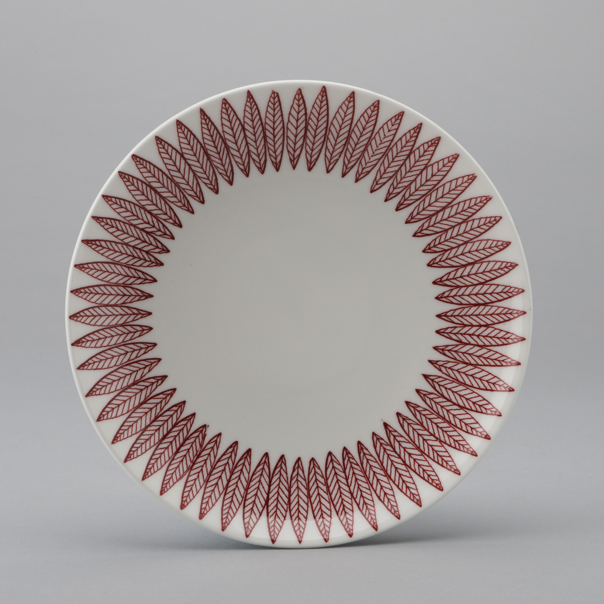 "Salix" Red Cake Plate