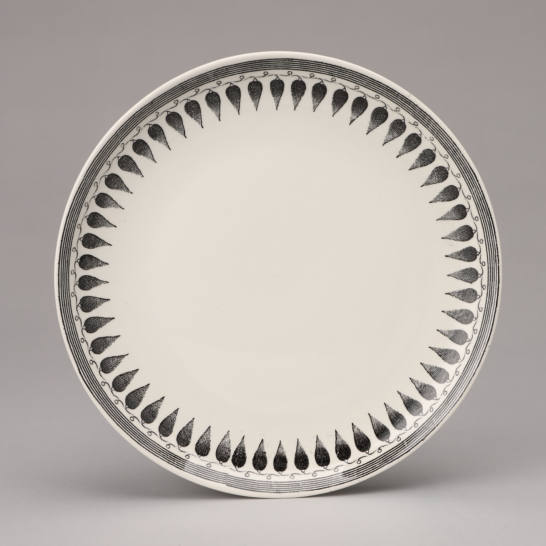 Lillemor Black Cake Plate