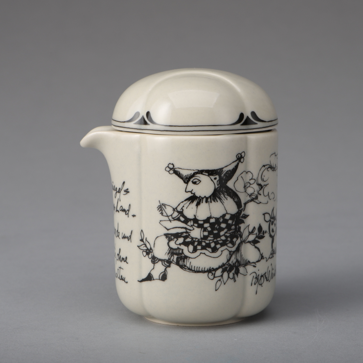 "Till Eulenspiegel" Creamer with Lid