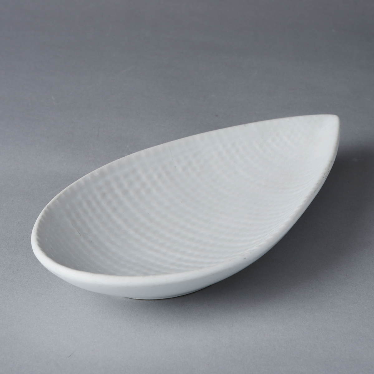 "Reptil" White Dish
