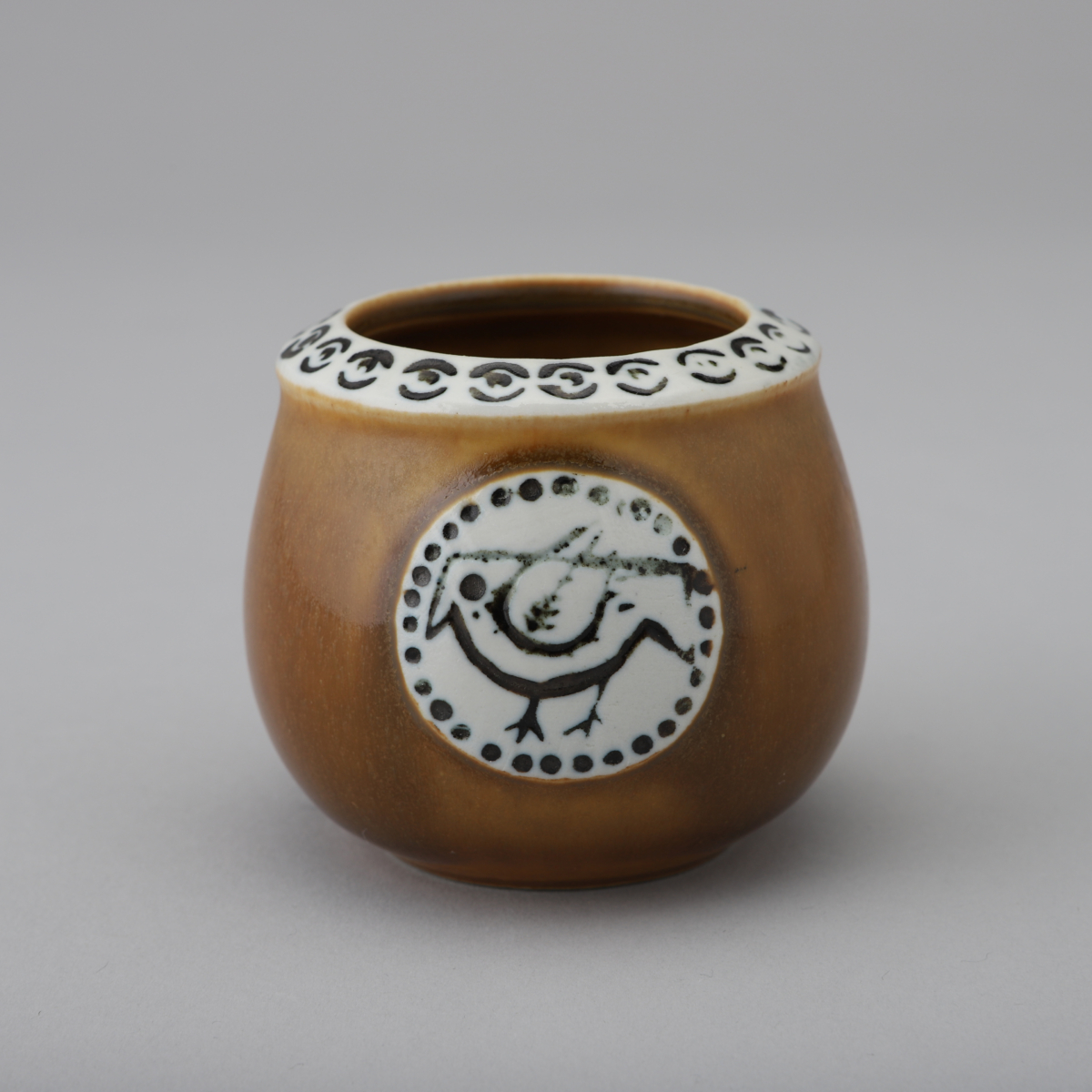 Thalia Series Cigarette Cup