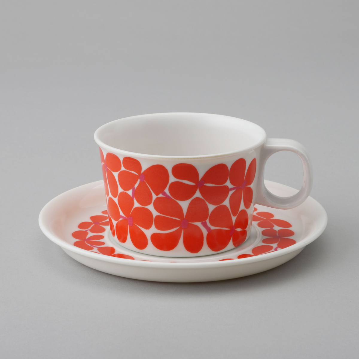 "Ornamin_Balett" cup ans Saucer