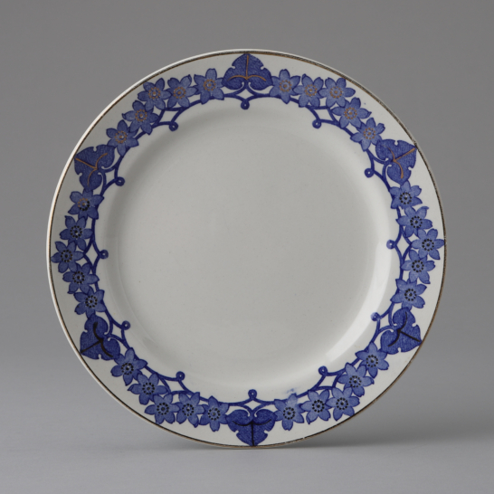 Gilded 'Blåsippa(blue sippa) Plate