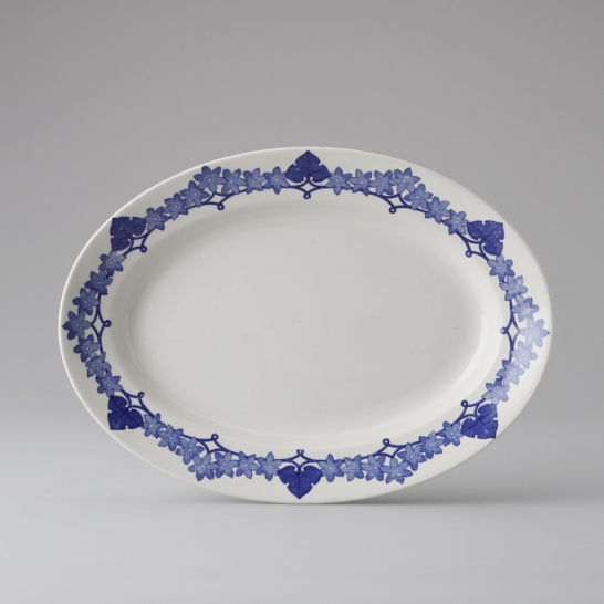 Blåsippa(blue sippa) Oval Plate