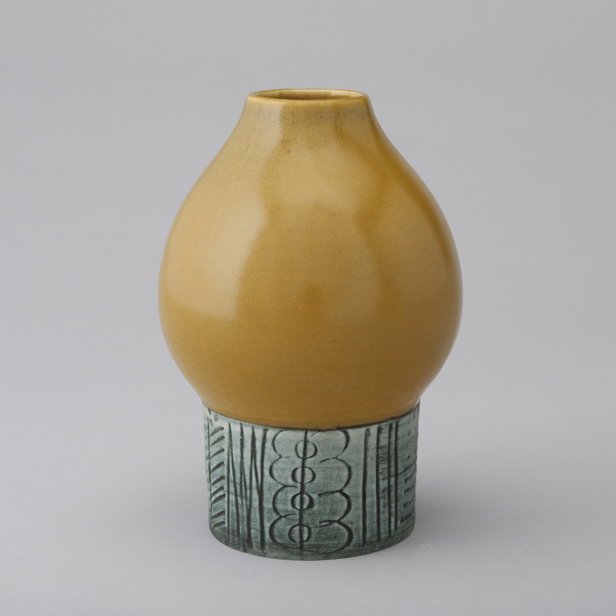 "Tarragona" Series Vase