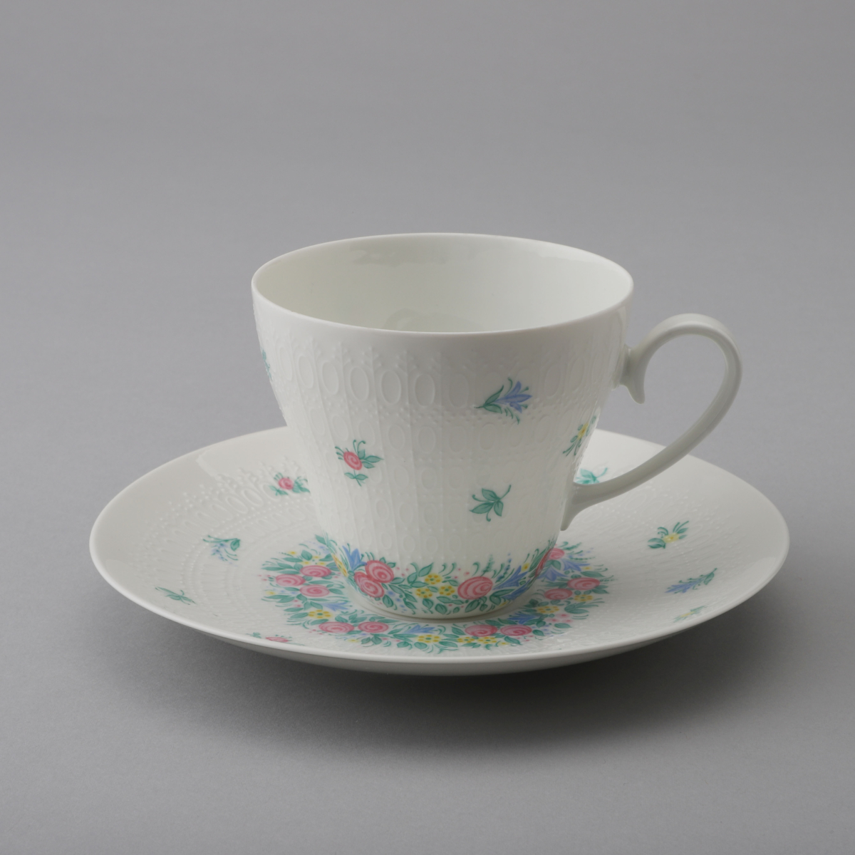 "Romanze_Bunt (Floral Garland)" Coffee Cup & Saucer