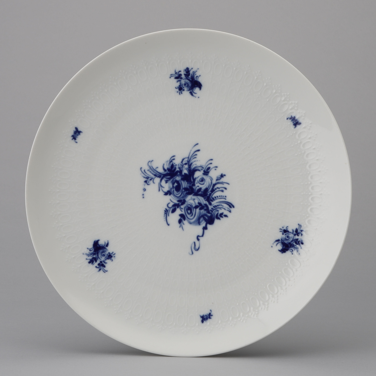 "Romanze_Blau (Blue)" Dinner Plate