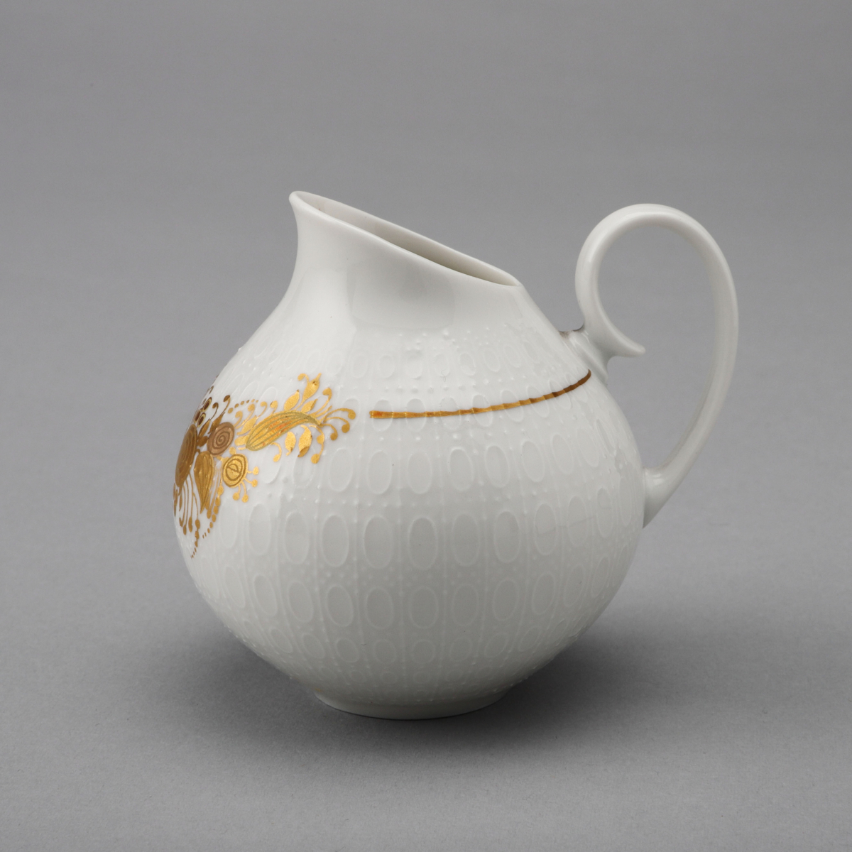 "Romanze_Dur (Major)" Gold Creamer