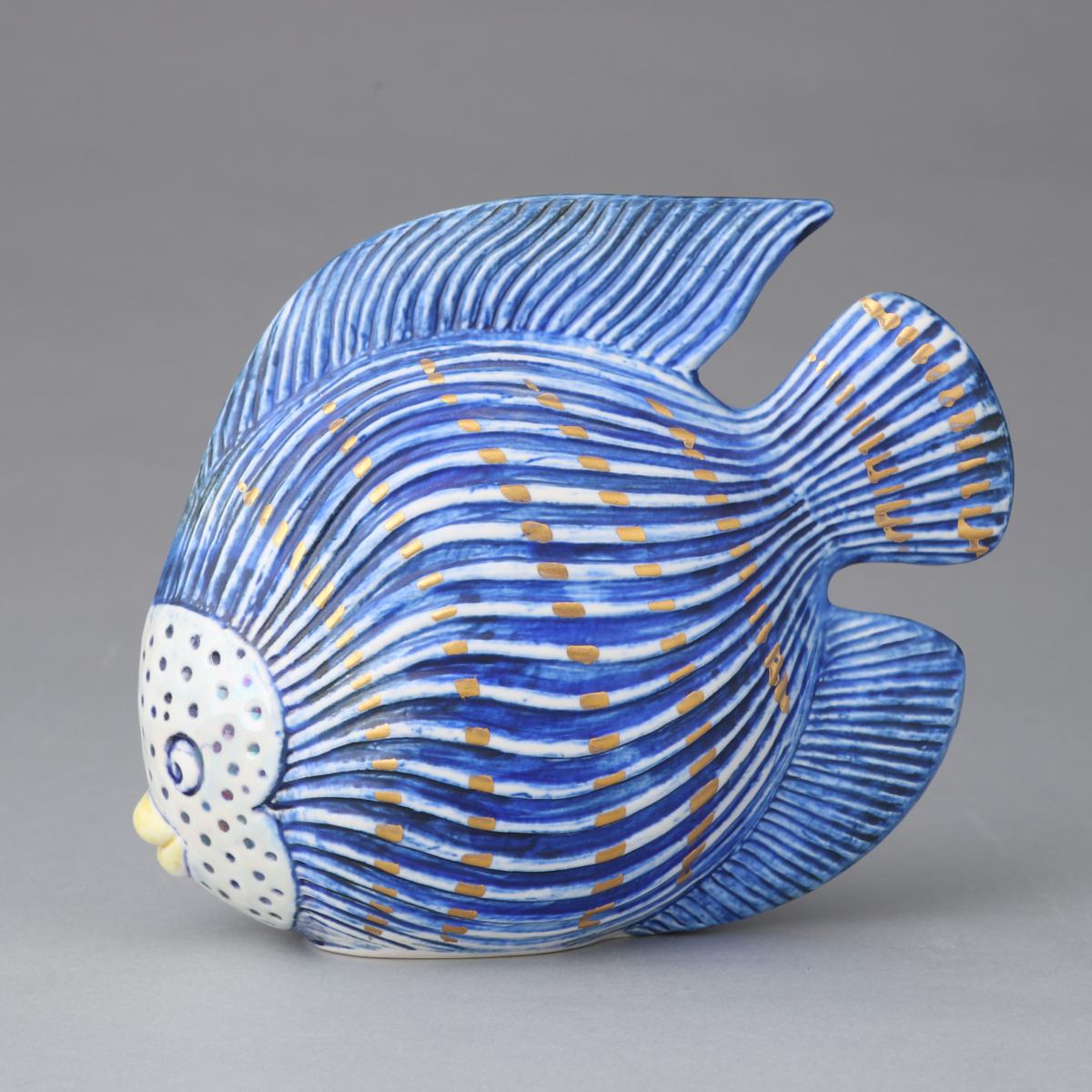 "Ocean" Series Round Blue Fish