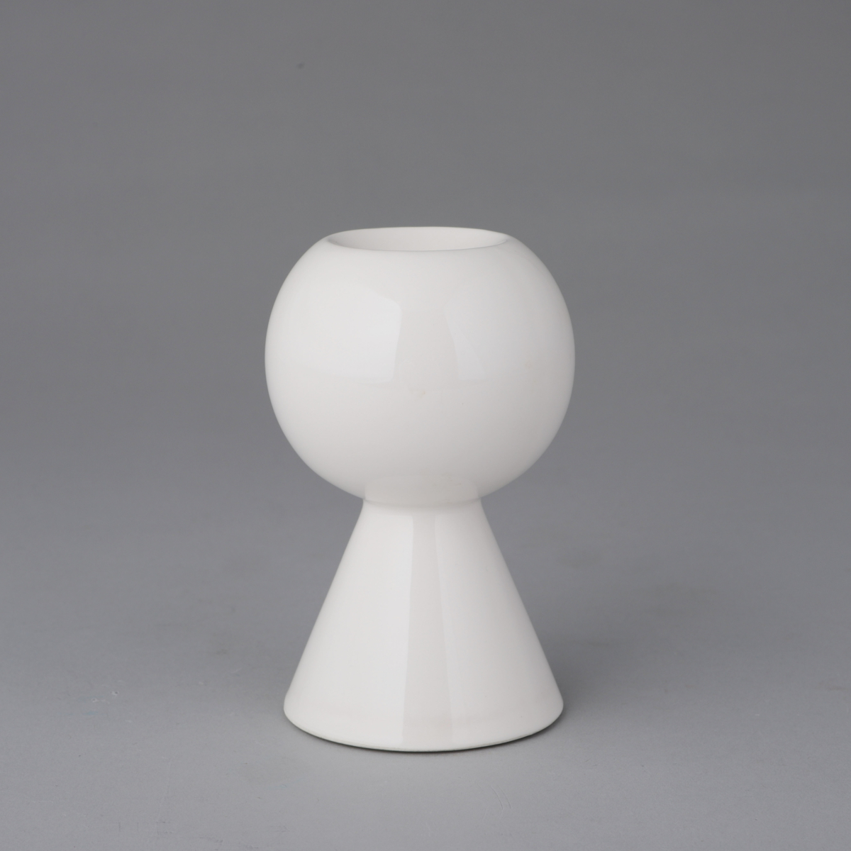 Claire 2_Geometric White Candleholder